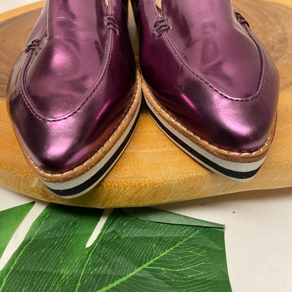 DKNY Metallic Pink Pointed Toe Loafers - Picture 4 of 8